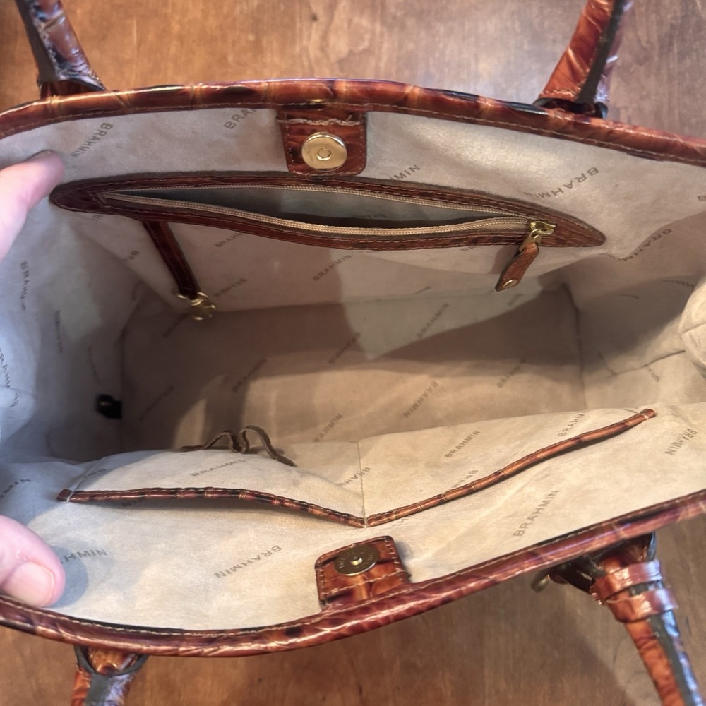 BRAHMIN MELBOURNE OR ANYTIME TOTE CROCODILE SHOULDER BAG GREAT COND - Picture 5 of 16